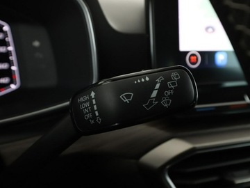 Seat Leon IV Sportstourer 1.5 eTSI (MHEV) 150KM 2021 Seat Leon DSG virtual cocpit navi LED czujniki, zdjęcie 32