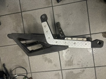 Крепление на верхнюю часть корпуса BMW 1100 Frame