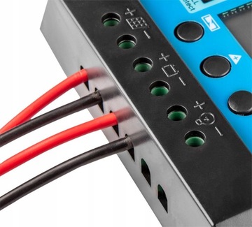 РЕГУЛЯТОР ЗАРЯДКИ NEO 12В 24В ЖК-ПАНЕЛЬ 10А