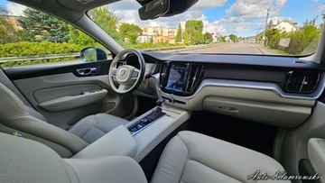 Volvo XC60 II Crossover T5 250KM 2020 Volvo XC 60 Volvo Xc60 2.0 T5 Panorama Skora El klapa Kamera 2.0, zdjęcie 13