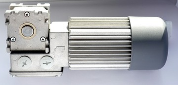 Минимотор-редуктор 230/400 В 560 об/мин 1,2 Нм