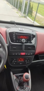 Fiat Doblo III 2010 Fiat Doblo 1.6 diesel ,bezwypadek ,sliwka metalik ,klimatronik 1.6 Diesel, zdjęcie 14