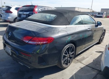 Mercedes Klasa C W205 Kabriolet Facelifting 2.0 300 258KM 2019 Mercedes-Benz Klasa C MERCEDES-BENZ C 300 2.0 Benzyna 259KM, zdjęcie 2