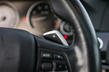 BMW Seria 5 F10-F11 Limuzyna 550i 407KM 2011 BMW F10 550i 4.4 v8 407PS Mpakiet Prywatna z Niemiec 5 lat w PL Polecam!, zdjęcie 14