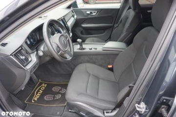 Volvo V60 II  Kombi 2.0 D3 150KM 2019 Volvo V60 Volvo V60 2.0 Diesel 150KM, zdjęcie 24