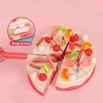 Разрезание праздничного торта на кухне, подсветка репы, звуки шеф-повара