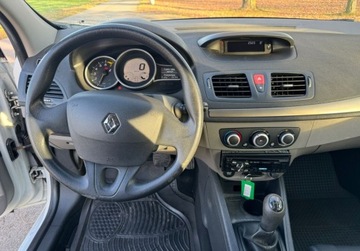 Renault Megane III Hatchback 1.6 16v 100KM 2011 Renault Megane Bezwypadkowy, zadbany, niski przebieg 1.6 Benzyna 100KM, zdjęcie 10