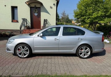 Skoda Octavia II Hatchback Facelifting 2.0 TFSI 200KM 2013 Skoda Octavia RS 2.0 200KM Unikat Xenon Climatronic Serwis Bezwypadkowy, zdjęcie 2