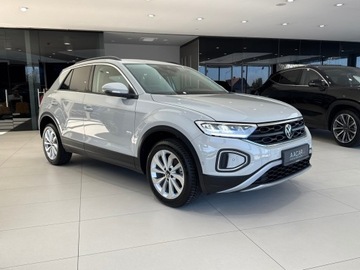 Volkswagen T-Roc I SUV Facelifting 1.5 TSI ACT 150KM 2023 Volkswagen T-Roc Life / Kamera cofania / LED / Car, zdjęcie 4