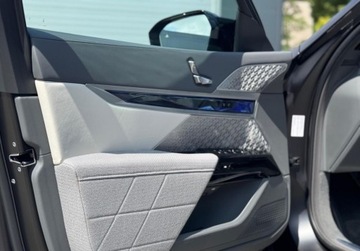 BMW Seria 7 G70 Sedan Plug-In 3.0 M60e 571KM 2024 BMW Seria 7 M760e xDrive Sport Dealer BMW Bonkowscy Gorzow Wlkp. 3.0, zdjęcie 24