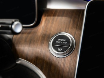 Mercedes GLC C254/X254 Coupe 2.0 300 258KM 2026 GLC Coupe 300 4-Matic Avantgarde 2.0 (258KM) 2026, zdjęcie 9