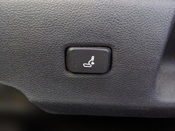 Toyota Corolla XII TS Kombi 2.0 Hybrid Dynamic Force 184KM 2019 Toyota Corolla 2.0 Hybrid Selection Seria E21 (201, zdjęcie 22