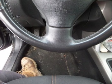 SUBARU FORESTER III VOLANT KŮŽE MULTIFUNKČNÍ