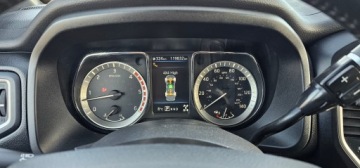 Nissan Titan 2019 Nissan Titan XD 5.0 V8 Cummins Diesel 4x4 – 2019 rok, zdjęcie 19