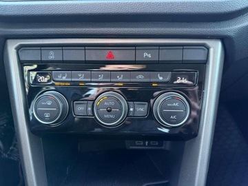 Volkswagen T-Roc I SUV 1.5 TSI ACT 150KM 2021 Volkswagen T-Roc 1.5 TSI GPF 150KM Advance Kamera AktywnyTempomat LED ASO, zdjęcie 29