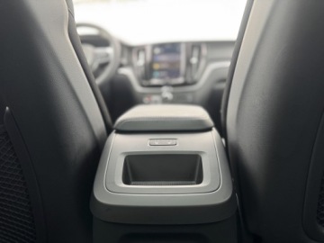 Volvo XC60 II Crossover Plug-In Facelifting 2.0 T6 350KM 2023 Volvo XC 60 T6 Plug-In | AWD | Plus Bright | FV23%, zdjęcie 21