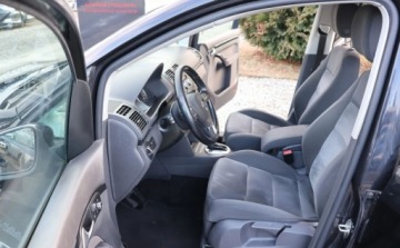 Volkswagen Touran II 2.0 TDI 140KM 2015 Volkswagen Touran XENON, LED, Czujniki, Tempomat, NAVI, Alcantara, Climatr, zdjęcie 6