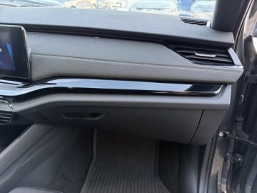 Skoda Octavia IV Liftback 1.5 TSI EVO 150KM 2023 Skoda Octavia IV 1.5 TSI / 150 KM Sportline DSG Sa, zdjęcie 38