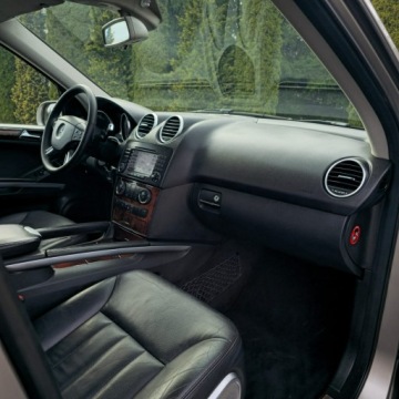 Mercedes Klasa M W164 Off-roader 3.0 V6 (280 CDI) 190KM 2006 Mercedes ML 280 CDI 4Matic 7G Automat 3.0 Diesel, zdjęcie 24