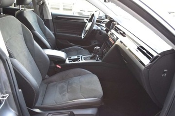 Volkswagen Arteon Fastback Facelifting 2.0 TDI SCR 150KM 2022 Volkswagen Arteon 2.0TDI 150KM DSG SB Elegance COMBI Pak.Premium Hak ACC K, zdjęcie 35