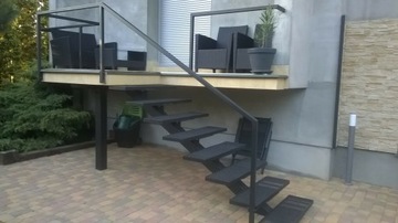 Ступени металлические, оцинкованные, противоскользящая решетка 80х25см.