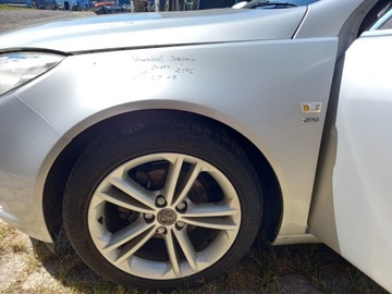 Błotnik Lewy, prawy Przód Vauxhall Insignia 2011r Z176