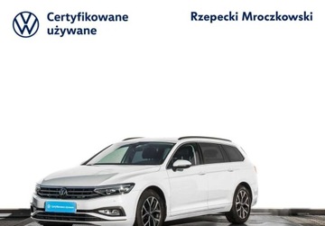 Volkswagen Passat B8 Variant Facelifting 2.0 TDI SCR 150KM 2023 Volkswagen Passat 2.0 TDI 150KM DSG Business Fotele Podgrzewane LED MATRIX