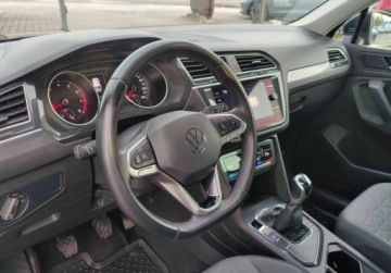 Volkswagen Tiguan II SUV Facelifting 1.5 TSI 150KM 2021 Volkswagen Tiguan 2021 1.5TSI 150KM 40.665km Salon Polska 1wl Bezwypadkowy, zdjęcie 17