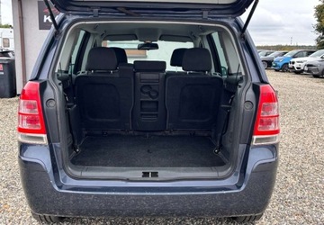 Opel Zafira B 1.6 Twinport ecoFLEX 115KM 2009 Opel Zafira 2009 r. 1.6 Benzyna 116KM, zdjęcie 17