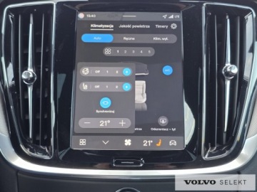 Volvo V60 II  Kombi Facelifting 2.0 B4 197KM 2025 Volvo V60 FV23 Plus Dark B4 197KM ACC BLIS Panoram, zdjęcie 27