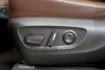 Toyota Land Cruiser VII Terenowy 5d 2.8 D-4D 204KM 2024 Toyota Land Cruiser LC 2.8 D-4D Executive aut 2.8 Diesel 205KM, zdjęcie 34