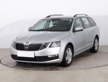 Skoda Octavia III Kombi Facelifting 1.6 TDI 115KM 2018 Skoda Octavia 1.6 TDI, Salon Polska, Navi, Klima, zdjęcie 1