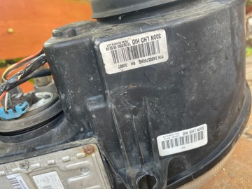 CHRYSLER 300C SVĚTLO PŘEDNÍ XENON EVROPA ORIGINÁLNÍ PRAVÁ