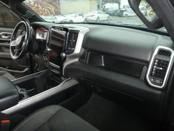 Модуль радиоприемника большой навигационный Dodge RAM 19-