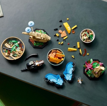 КОЛЛЕКЦИЯ НАСЕКОМЫХ LEGO IDEAS ИГРУШЕЧНЫЕ БЛОКИ «БАБОЧКА МОЛИТСЯ МАНТИЗМ ПЧЕЛА»