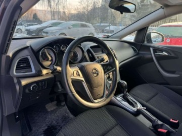 Opel Astra J GTC 1.4 Turbo ECOTEC 140KM 2015 Opel Astra Opel Astra 1,4 Benzyna Automat Klimatyzacja Zamiana 1.4 Benzyna, zdjęcie 6