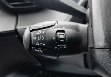 Peugeot 2008 II SUV 1.2 PureTech 130KM 2023 Peugeot 2008 1.2 Benzyna 100KM Allure Salon PL I wl Serwis ASO FV23 1.2, zdjęcie 22