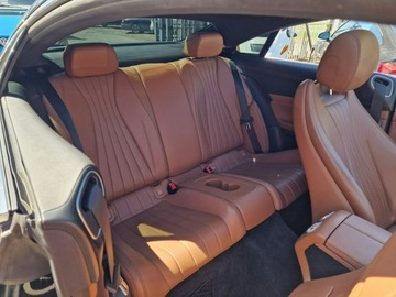 Mercedes Klasa E W213 Coupe 2.0 220d 194KM 2019 Mercedes E 220 2.2 CDI 194 KM, 4-Matic, Kamery, zdjęcie 30
