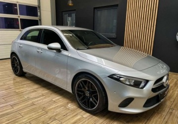 Mercedes Klasa A W177/V177 Hatchback 1.5 180d 116KM 2018 Mercedes-Benz Klasa A kamera 1.5D NAVI gwarancja LED 1.5 Diesel, zdjęcie 4