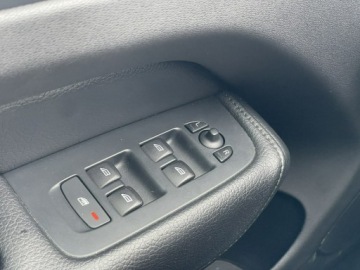 Volvo XC60 II Crossover T5 250KM 2018 Volvo XC 60 4x4 T5 Momentum 2018 kamera, zdjęcie 13