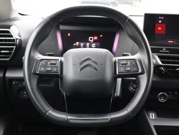 Citroen C4 III SUV 1.2 PureTech 130KM 2021 Citroen C4 1.2 PureTech, Salon Polska, zdjęcie 14