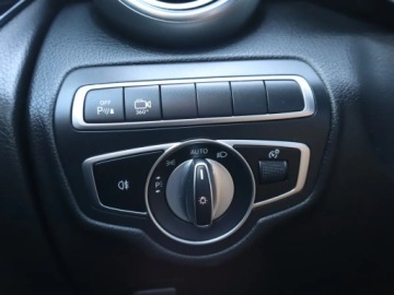 Mercedes GLC C253 SUV 2.1 220 d 170KM 2019 Mercedes GLC GLC 220 d 4MATIC, Salon Polska, zdjęcie 19