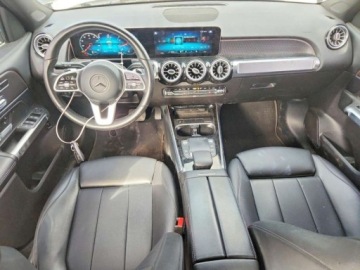 Mercedes GLB 2021 Mercedes-Benz GLB 2021 MERCEDES-BENZ GLB 250 4MATIC 2.0 Benzyna 221KM, zdjęcie 8