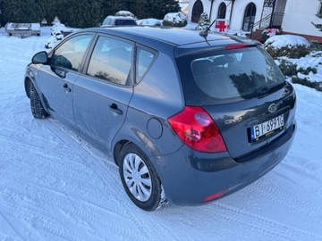 Kia Ceed I 2007 Kia Ceed 1.4 90KM Klima 2x kola 1-reka Gotowy do jazdy 1.4 Benzyna, zdjęcie 22