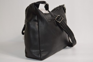 БОЛЬШАЯ ЖЕНСКАЯ СУМКА НА ПЛЕЧЕ