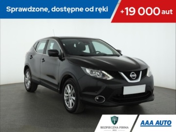 Nissan Qashqai II Crossover 1.6 dCi 130KM 2016 Nissan Qashqai 1.6 dCi, Automat, Navi, Klima
