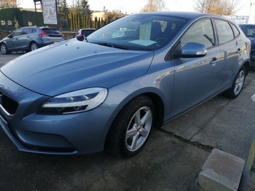 Volvo V40 II Hatchback Facelifting 2.0 D2 120KM 2018 Volvo V40 II 2.0 2,0 bezwypadkowy, serwisowany, zdjęcie 6