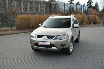 Mitsubishi Outlander II 2.0 DID DOHC 140KM 2007 Mitsubishi Outlander AWD 2.0DiD 140KM Manual 2007r, zdjęcie 14