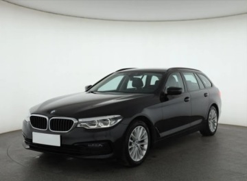 BMW Seria 5 G30-G31 Touring 520d 190KM 2020 BMW 5 520d, 187 KM, Automat, Skóra, Navi, Klima, zdjęcie 1