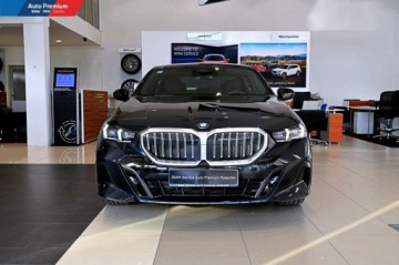 BMW Seria 5 G90-91 Touring 2.0 520d 197KM 2024 BMW Seria 5 520d xDriveFV23Adaptacyjny Reflektor LEDM Pakiet SportAlcantara, zdjęcie 1